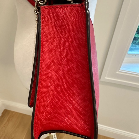 KATE SPADE CROSSBODY RED BAG W/ADJUSTABLE STRAPS & GOLD CHAIN - Picture 16 of 16